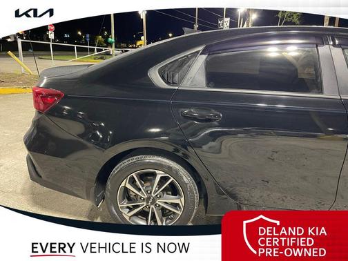 Aurora Black 2023 Kia Forte LXS