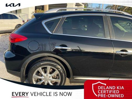 2017 INFINITI QX50 Base