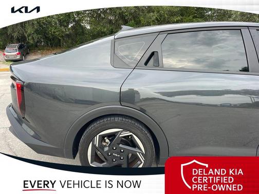 Interstellar Gray 2025 Kia K4 EX