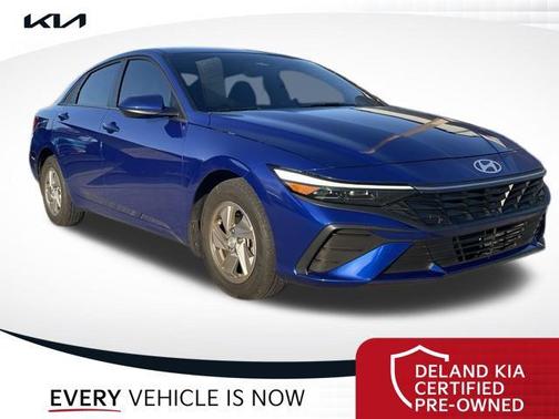 2025 Hyundai ELANTRA SE