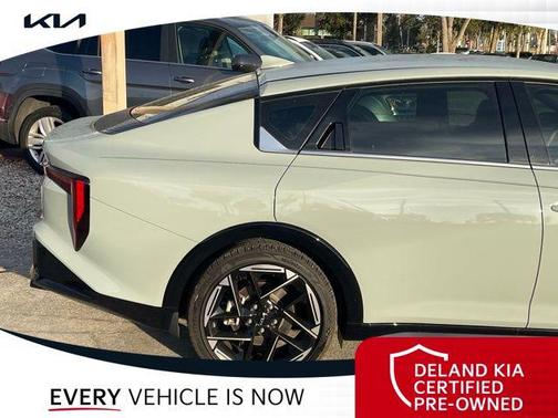 2025 Kia K4 GT-Line