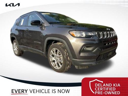 2022 Jeep Compass Latitude Lux