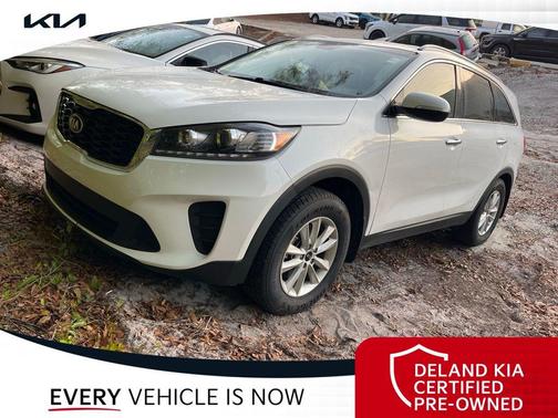 Snow White Pearl 2019 Kia Sorento LX