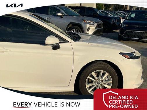 2025 Toyota Camry LE