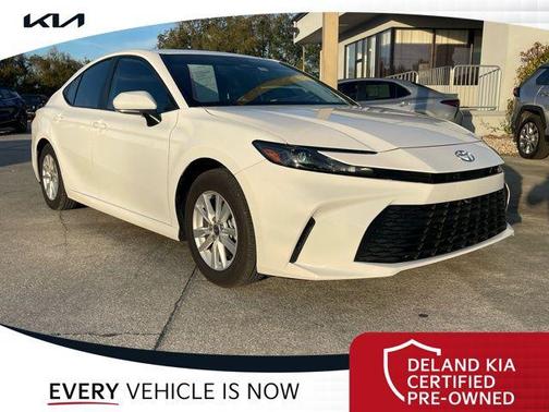 2025 Toyota Camry LE