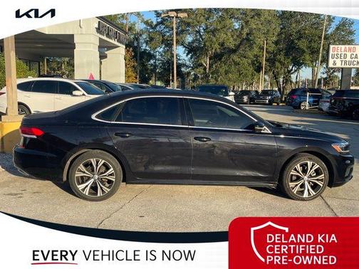 2022 Volkswagen Passat 2.0T SE