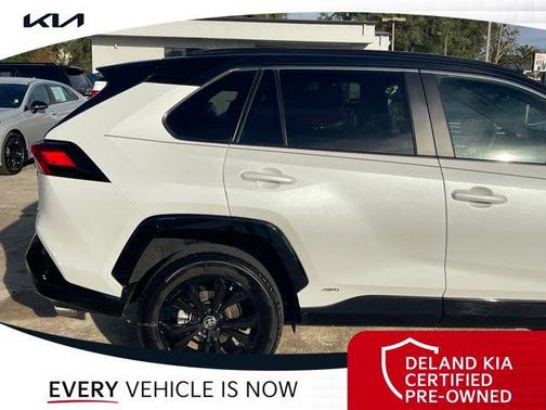 2023 Toyota RAV4 Hybrid SE