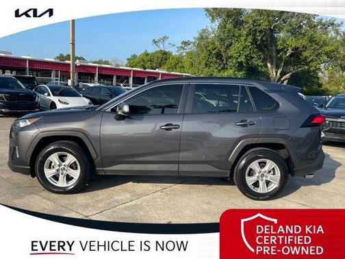 2021 Toyota RAV4 XLE