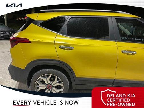 Starbright Yellow 2023 Kia Seltos SX Turbo