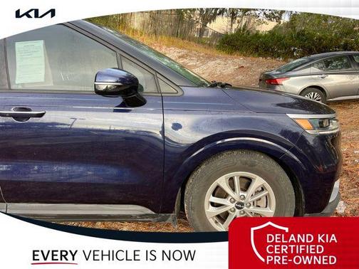 2023 Kia Carnival LX