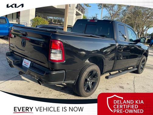 Diamond Black Crystal Pearlcoat 2022 RAM 1500 Big Horn/Lone Star