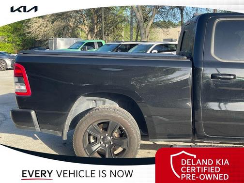 Diamond Black Crystal Pearlcoat 2022 RAM 1500 Big Horn/Lone Star