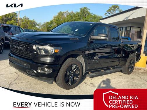 Diamond Black Crystal Pearlcoat 2022 RAM 1500 Big Horn/Lone Star
