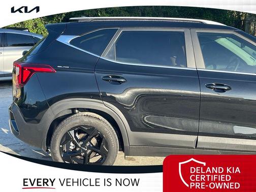 Fusion Black 2026 Kia Seltos EX
