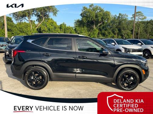 Fusion Black 2026 Kia Seltos EX