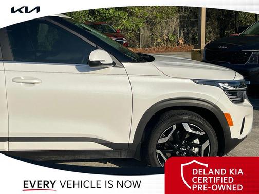 Snow White Pearl 2024 Kia Seltos SX Turbo