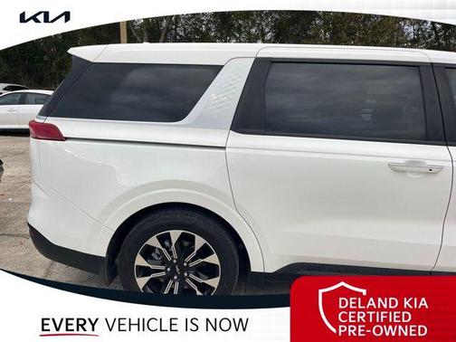 2024 Kia Carnival EX