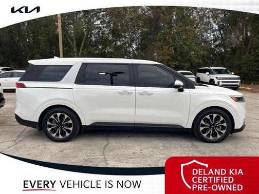 2024 Kia Carnival EX