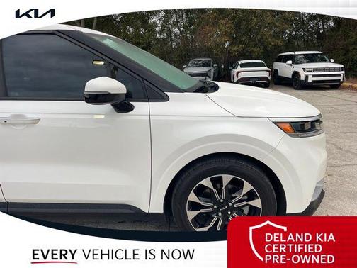 2024 Kia Carnival EX
