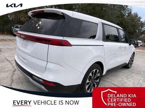 2024 Kia Carnival EX