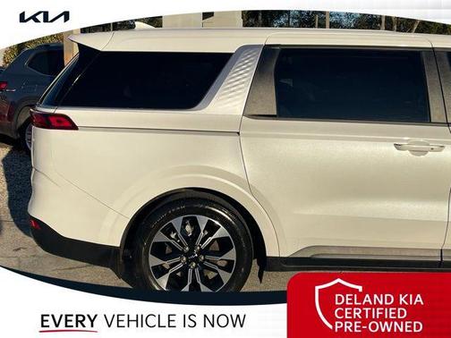 2024 Kia Carnival EX