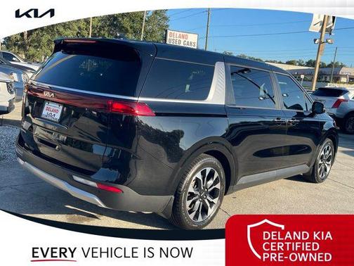 2023 Kia Carnival EX