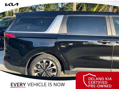 2023 Kia Carnival EX