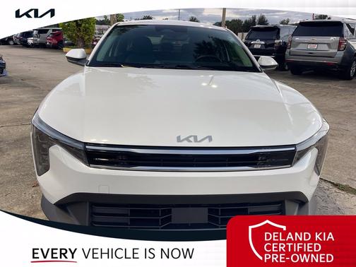 Snow White Pearl 2025 Kia K4 EX