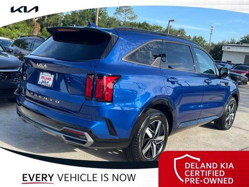 2022 Kia Sorento S