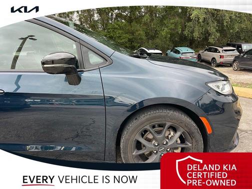 Fathom Blue Pearlcoat 2024 Chrysler Pacifica Limited