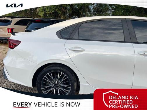 Snow White Pearl 2023 Kia Forte GT-Line
