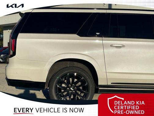 2023 Cadillac Escalade ESV Sport Platinum