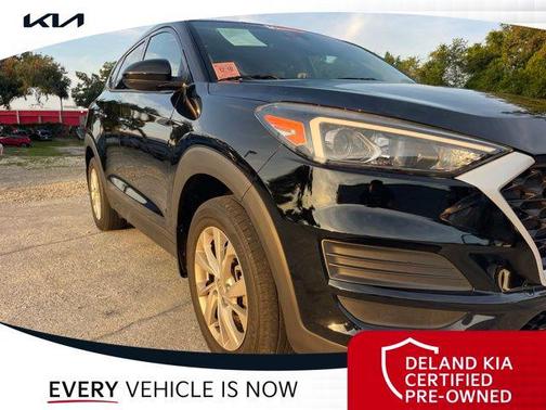 2021 Hyundai TUCSON SE