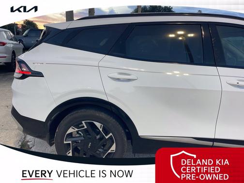 Glacial White Pearl 2025 Kia Sportage SX-Prestige
