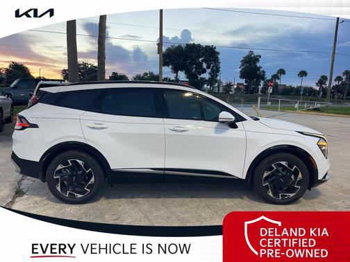 Glacial White Pearl 2025 Kia Sportage SX-Prestige