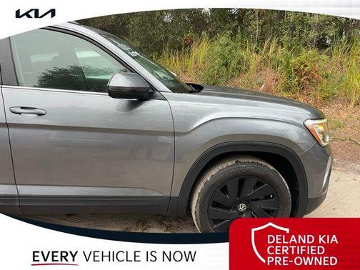 2025 Volkswagen Atlas 2.0T SE w/Technology 4MOTION