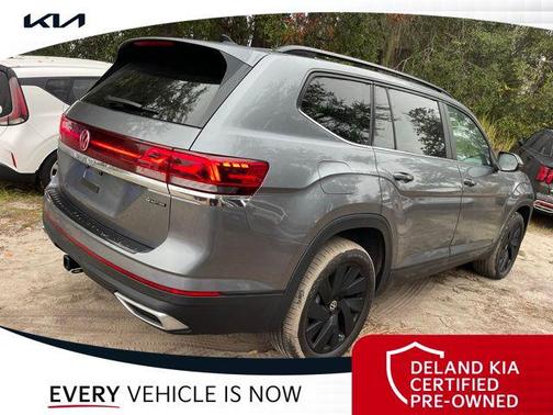 2025 Volkswagen Atlas 2.0T SE w/Technology 4MOTION