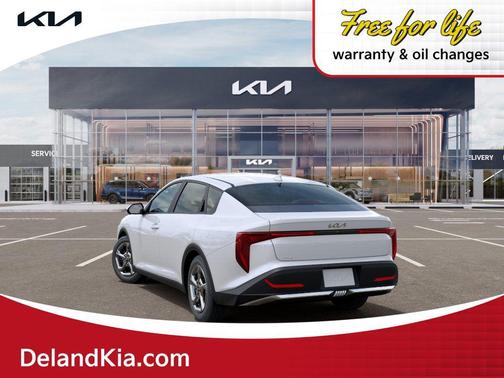 White Pearl 2026 Kia K4 LXS