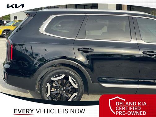 Ebony Black 2024 Kia Telluride EX