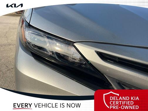 Celestial Silver Metallic 2022 Toyota Camry SE