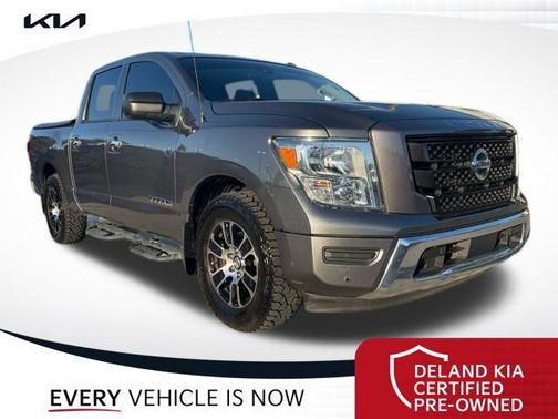 2021 Nissan Titan SV