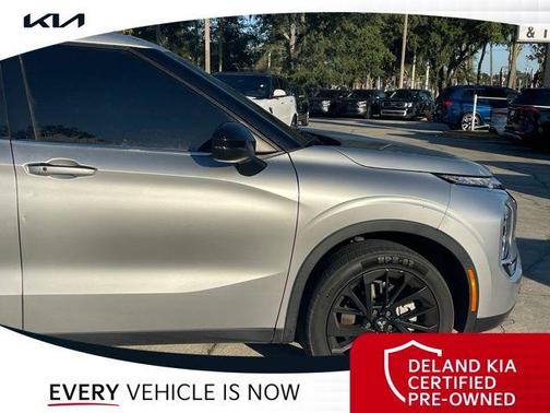 2022 Mitsubishi Outlander SE