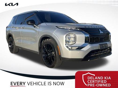 2022 Mitsubishi Outlander SE