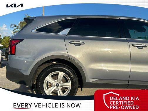 2023 Kia Sorento LX