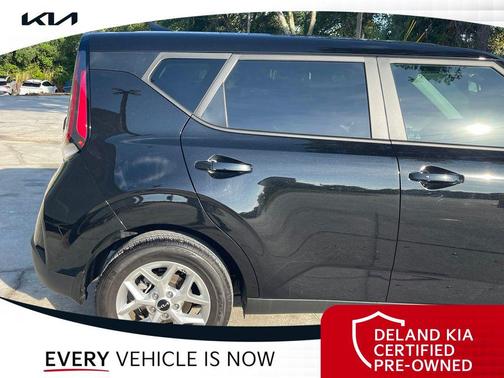 Fusion Black 2024 Kia Soul S