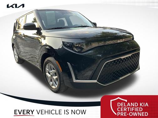Fusion Black 2024 Kia Soul S