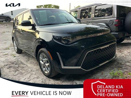 Fusion Black 2024 Kia Soul S