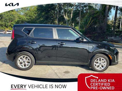 Fusion Black 2024 Kia Soul S