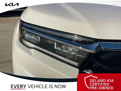 Platinum White Pearl 2025 Honda Pilot Touring 8-Passenger