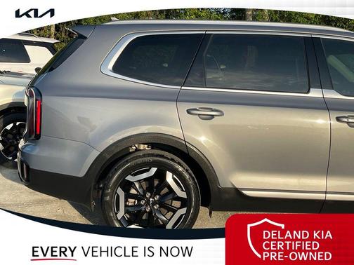 Everlasting Silver 2024 Kia Telluride EX
